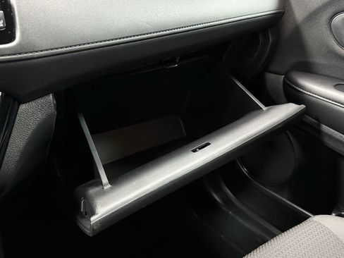 Used 2022 Honda HR-V LX image 21