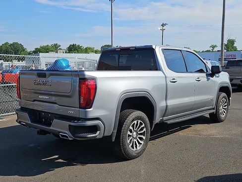 Used 2023 GMC Sierra 1500 AT4 w/ AT4 Premium Package AWD/4WD image 6