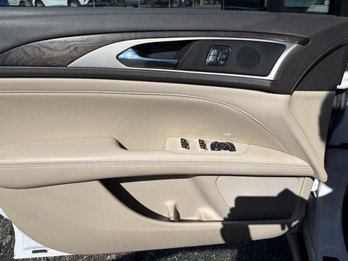 Used 2017 Lincoln MKZ Reserve w/ Climate Package AWD/4WD image 15