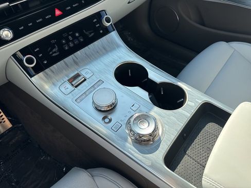 New 2026 Genesis Electrified GV70 image 24