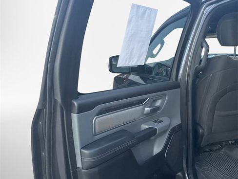 Used 2022 RAM 1500 Big Horn image 32