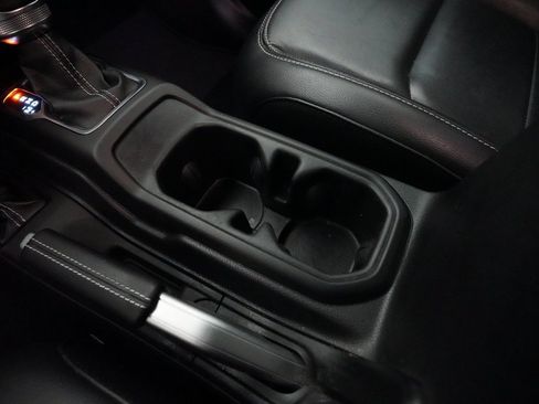 Used 2019 Jeep Wrangler Unlimited Sahara w/ Quick Order Package 24M Moab image 16