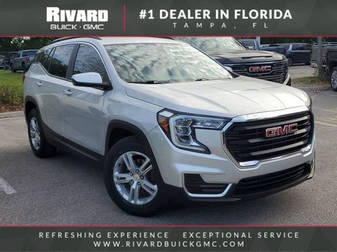 Used 2022 GMC Terrain SLE w/ Driver Convenience Package image 1