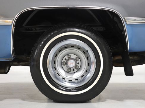 Used 1987 GMC Suburban 2WD image 28