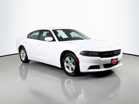 Used 2019 Dodge Charger SXT image 7