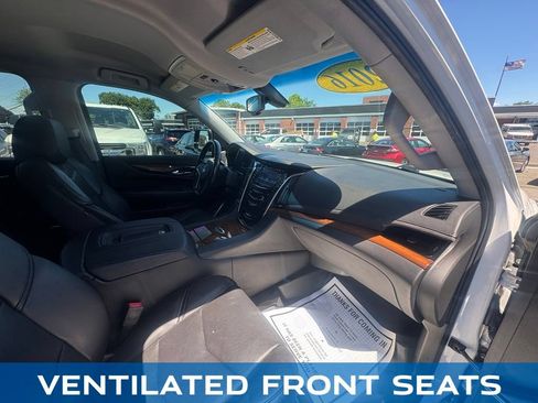Used 2016 Cadillac Escalade 4WD image 22
