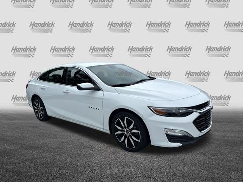 Used 2023 Chevrolet Malibu RS FWD image 2