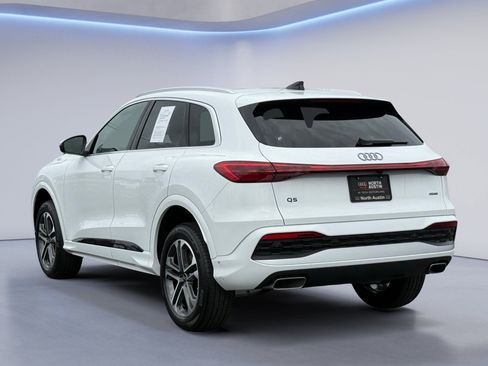 Used 2025 Audi Q5 Premium w/ Convenience Package AWD/4WD image 9