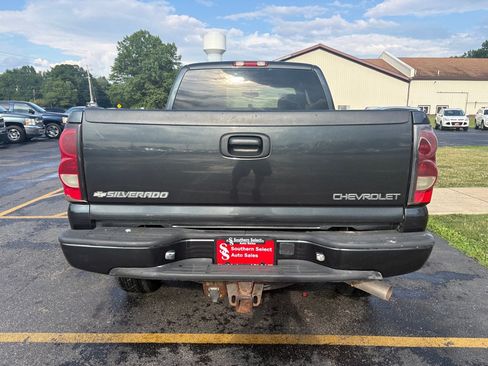 Used 2004 Chevrolet Silverado 2500 LS w/ Snow Plow Prep Package AWD/4WD image 7