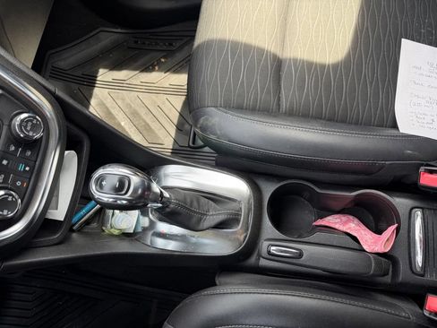 Used 2016 Buick Encore Convenience FWD image 17