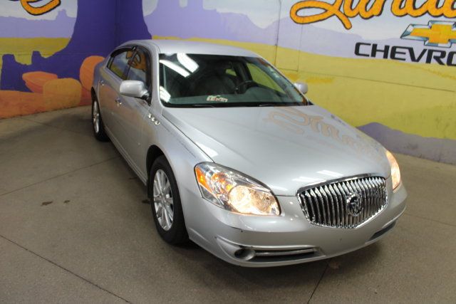Used 2011 Buick Lucerne CXL w/ Driver Confidence Package FWD image 2