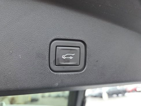 Used 2024 Cadillac Lyriq Sport image 19