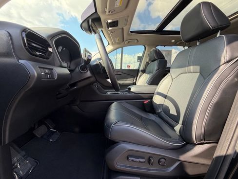 Used 2023 Honda Pilot Elite image 16