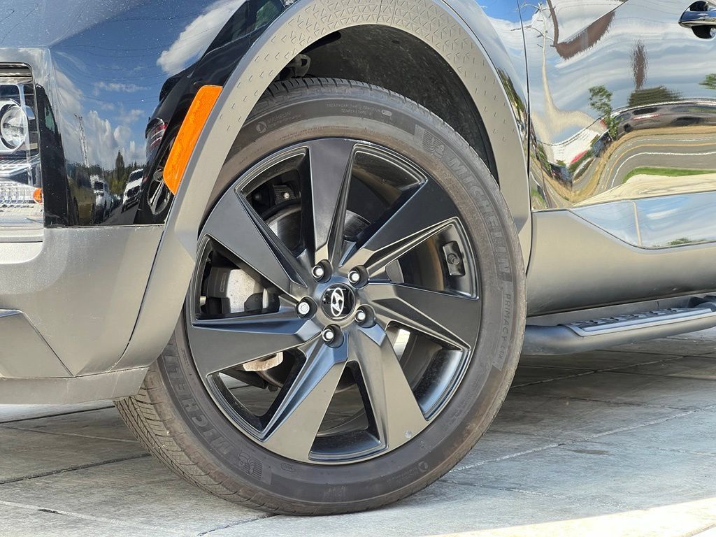 Certified 2023 Hyundai Santa Cruz Night AWD/4WD image 2