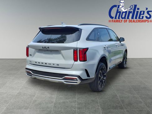 Used 2022 Kia Sorento SX AWD/4WD image 4