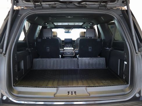 Used 2024 Ford Expedition Max Limited image 35