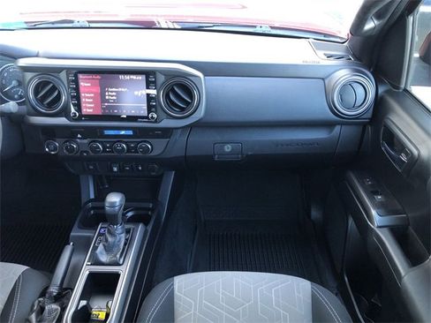 Used 2021 Toyota Tacoma TRD Sport image 32