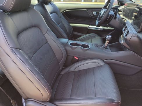 Used 2025 Ford Mustang GT Premium w/ 60th Anniversary Package RWD image 25