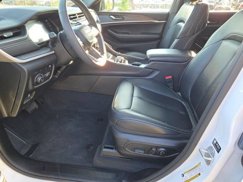 Used 2024 Jeep Grand Cherokee Limited 4xe AWD/4WD image 21