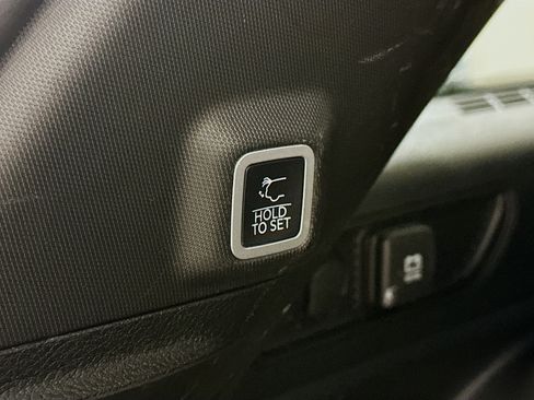 Used 2023 Jeep Grand Cherokee Altitude image 30