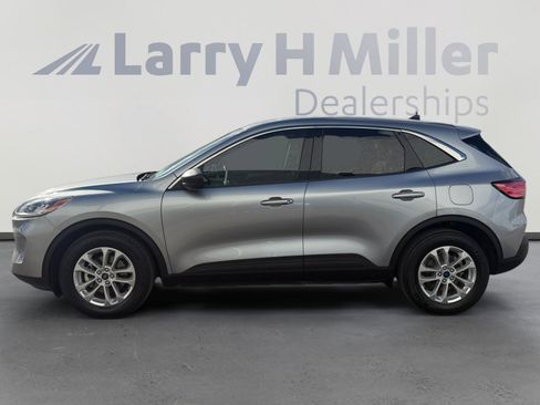 Used 2022 Ford Escape SE w/ Convenience Package image 2