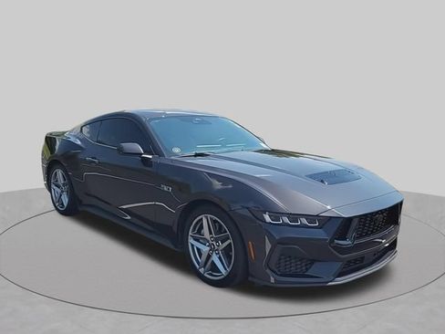 Used 2024 Ford Mustang GT RWD image 2