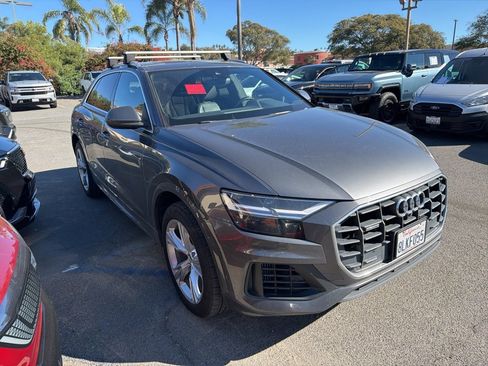 Used 2019 Audi Q8 Premium Plus image 3