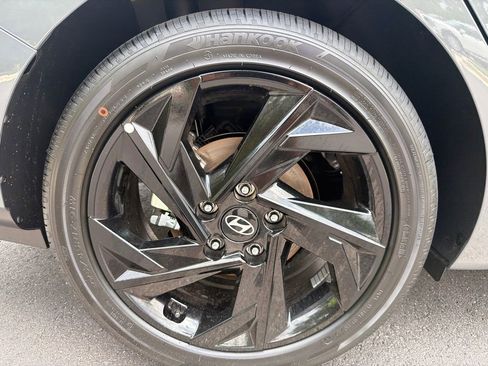 New 2026 Hyundai Elantra SEL Sport Premium FWD image 18