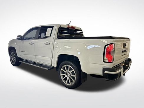 Certified 2022 GMC Canyon Denali image 3