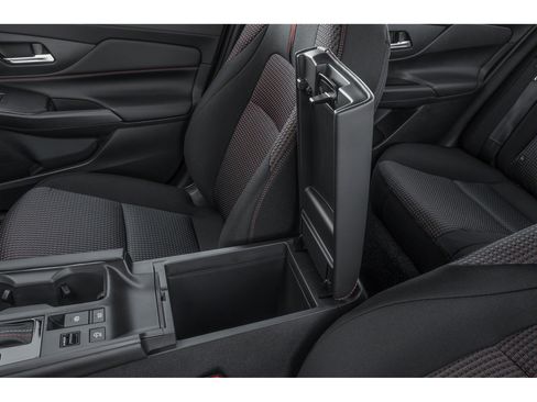 New 2027 Nissan Sentra SR FWD image 10