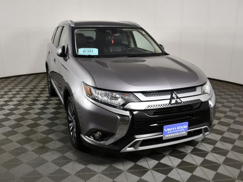 Used 2020 Mitsubishi Outlander SEL AWD/4WD image 3