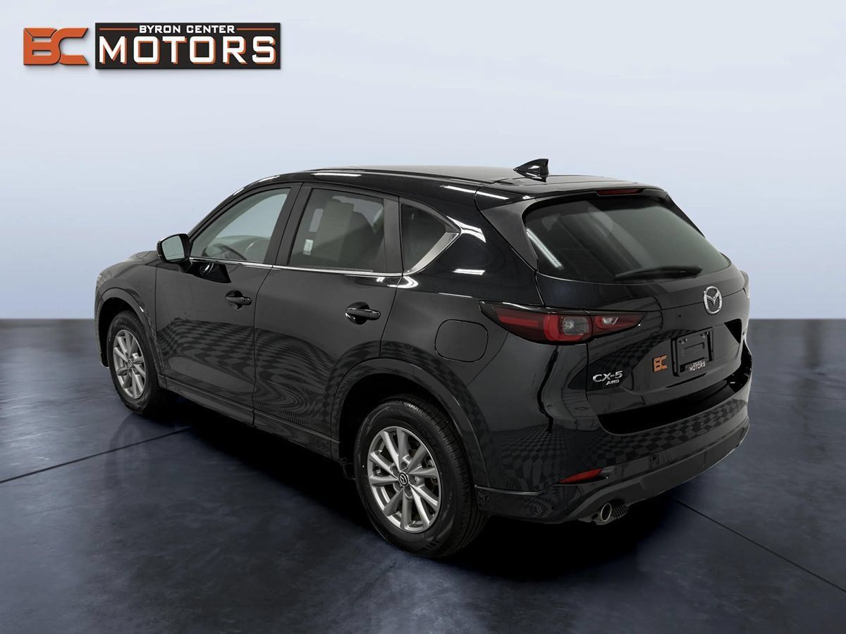 Used 2025 MAZDA CX-5 AWD 2.5 S w/ Select Package image 4