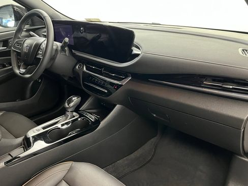 Used 2024 Buick Envista Avenir image 18