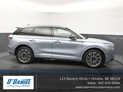 Used 2022 Lincoln Corsair Reserve w/ Equipment Group 201A AWD/4WD image 7