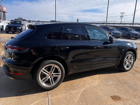 Used 2020 Porsche Macan Base AWD 4dr SUV image 5