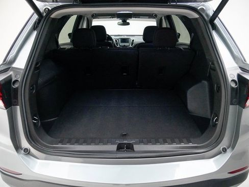 Used 2023 Chevrolet Equinox LT image 9