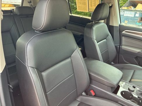 Used 2023 Volkswagen Atlas SE AWD/4WD image 38