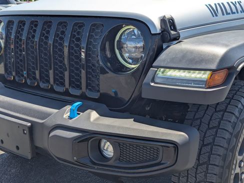 Used 2023 Jeep Wrangler Unlimited AWD/4WD image 11