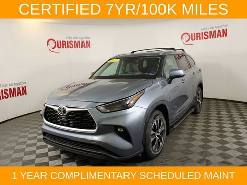 Used 2022 Toyota Highlander XLE FWD image 2