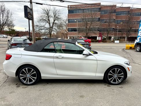 Used 2018 BMW 230i xDrive Convertible w/ Premium Package image 12