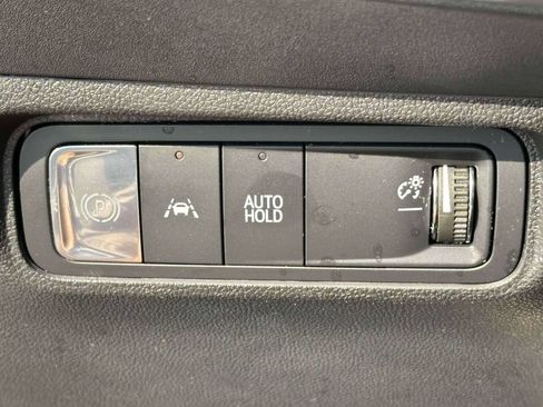 Used 2024 Honda Prologue EX image 18