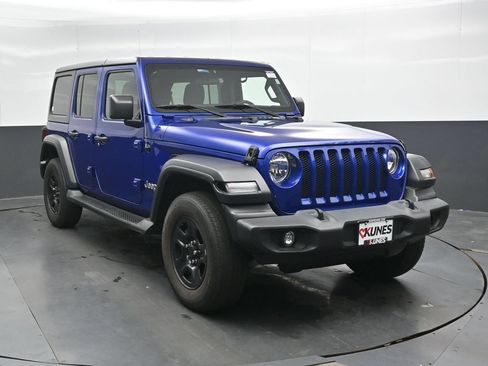 Used 2018 Jeep Wrangler Unlimited Sport AWD/4WD image 5