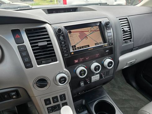 Used 2008 Toyota Sequoia Platinum w/ Cold Area Pkg AWD/4WD image 19