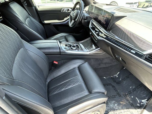 Used 2026 BMW X7 M60i AWD/4WD image 12