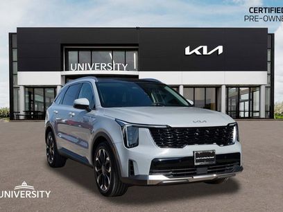 Certified 2025 Kia Sorento EX w/ Panoramic Sunroof Package