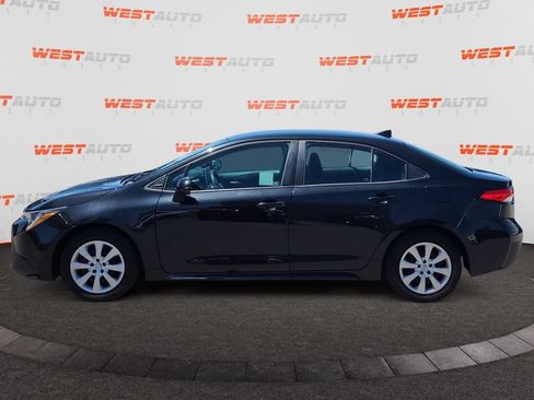 Used 2020 Toyota Corolla LE w/ Carpet Mat Package (TMS) FWD image 2