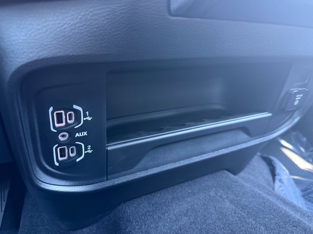 New 2026 RAM 3500 Tradesman AWD/4WD image 21