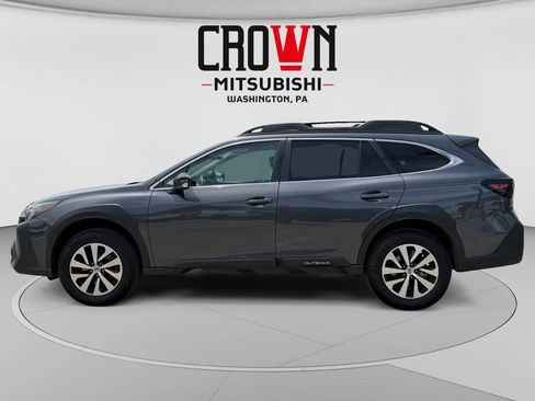 Used 2023 Subaru Outback Premium AWD/4WD image 6