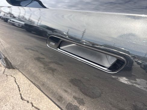 Used 2024 BMW 750e xDrive 750e xDrive Plug-In Hybrid w/ Premium Package image 11