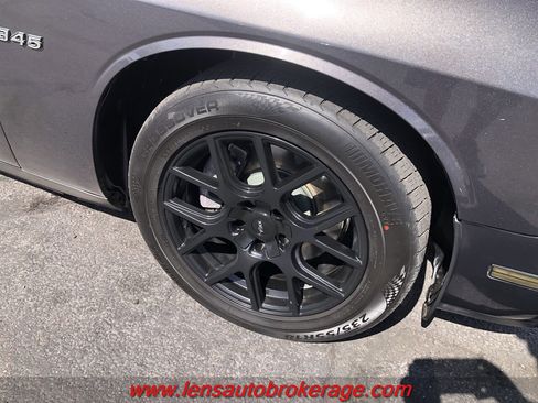 Used 2013 Dodge Challenger R/T image 21